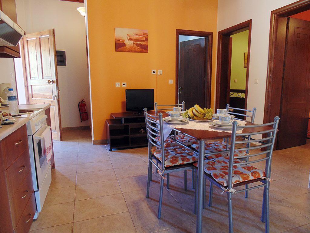 Christinas Apartments Agios Matthaios  Ngoại thất bức ảnh